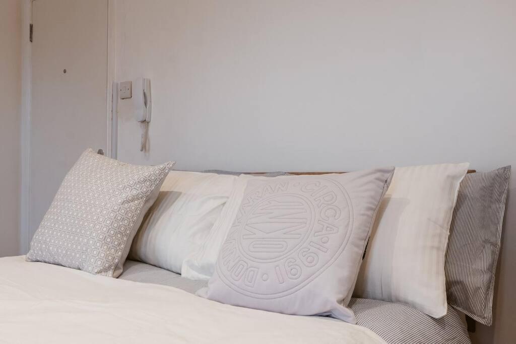 Your Lovely Studio Flat- West3 London Exterior photo