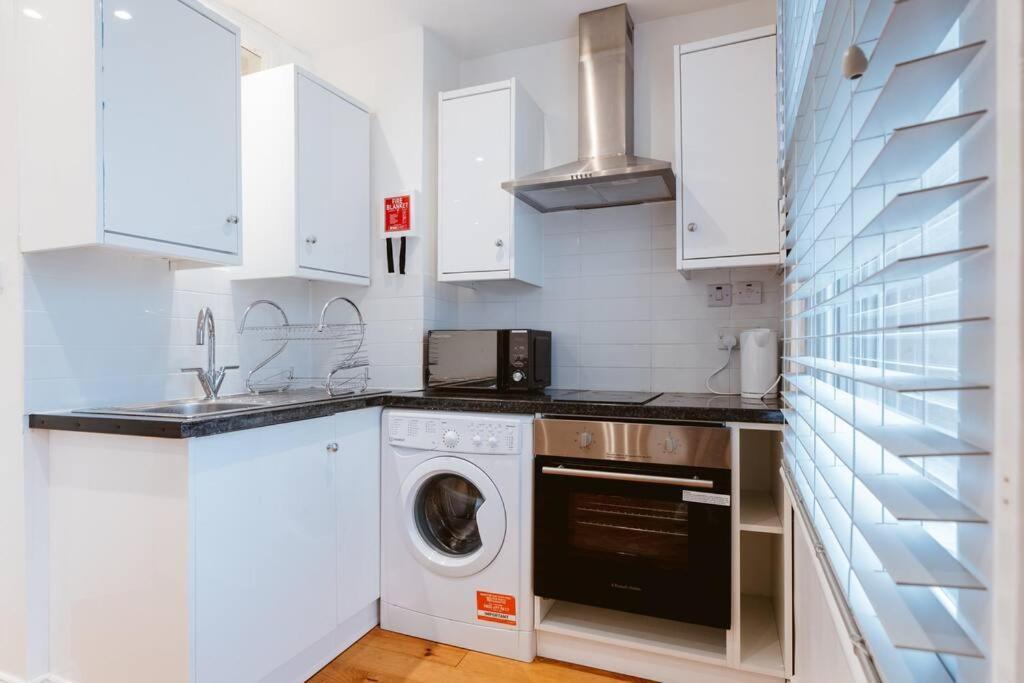 Your Lovely Studio Flat- West3 London Exterior photo