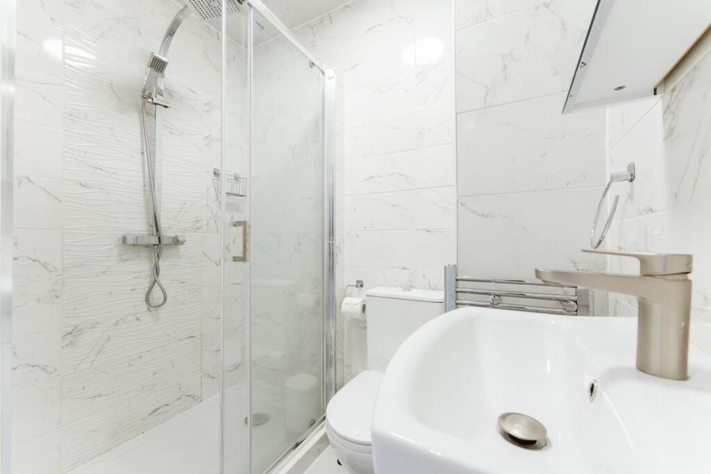 Your Lovely Studio Flat- West3 London Exterior photo